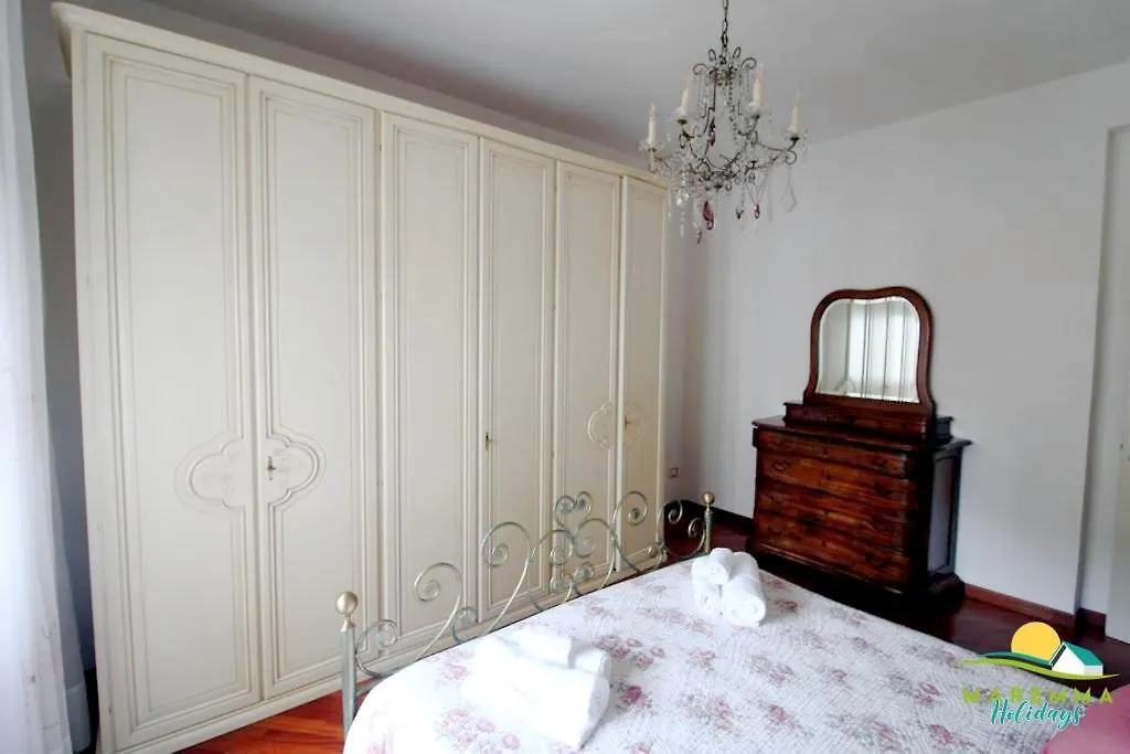 Maremma Holidays : Fiore Apartment Follonica
